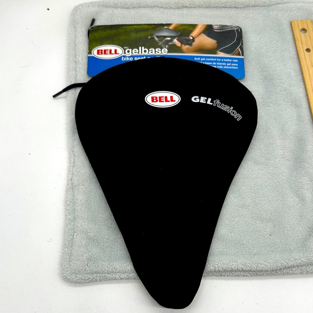 BELL Gel-Base Bike Seat Pad (GEL FUSION) Color Black